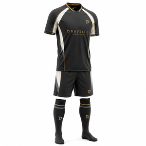 Tenues de football personnalisées pour équipes, livraison rapide, en gros : Maillots et shorts sublimés, fabrication OEM |   Options de marque privée disponibles - Product Image 5