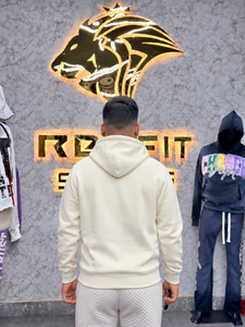 Sweat à capuche zippé crème pour homme, coupe oversize, style streetwear, en coton French Terry, avec impression sérigraphiée de lettres sur le devant, idéal pour l'automne - Product Image 3