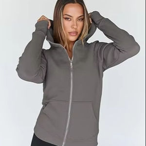 Conjunto de Sudadera Corta con Capucha y Pantalones Jogger de 2 Piezas para Mujer, con Cremallera, Estilo Biker, 100% Algodón, Color Sólido, con Logotipo Personalizado, para Invierno - Product Image 1