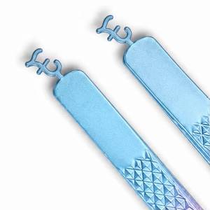 Pince à épiler pour cils rose de précision avec pointes lisses en plastique - Product Image 3