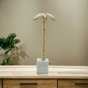 Escultura de Palmera Dorada de 33.5cm de Alto x 15cm de Ancho x 15cm de Largo, Base de Aluminio, Hecha a Mano, Decoración Costera Moderna y Ecológica, Arte para Mesa - Product Image 5