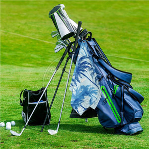 Serviette de golf en tissu absorbant de qualité supérieure, texture lisse, pour l'entretien et les soins de l'équipement de golf - Product Image 4