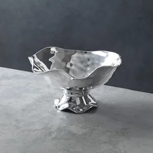 Tazón de Metal Hecho a Mano, Plato de Servir Frutas de Lujo, Centro de Mesa Decorativo Elegante para Restaurante, Hotel, Cocina, Comedor - Product Image 1