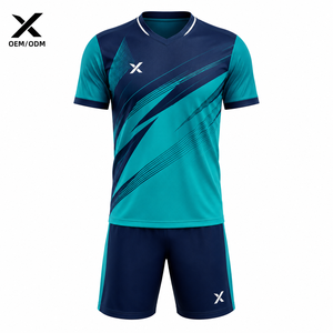 Ensemble d'uniformes de football personnalisés en micro-interlock 180-200 GSM, séchage rapide, respirant, maillot et short de football par sublimation, OEM ODM - Product Image 2