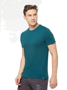 เสื้อยืดผ้าฝ้ายลำลองผู้ชายมีโลโก้ OEM เสื้อปัก3D ทรงสลิมฟิต180กรัมน้ำหนักสไตล์ฤดูร้อนลายสีทึบแขนสั้น - Product Image 5