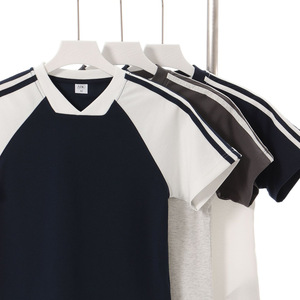 Camiseta Casual de Mujer con Cuello en V, Estilo Raglán, de Tela Gruesa, con Tres Rayas de Color, Manga Corta, Proveedor Mayorista OEM - Product Image 1