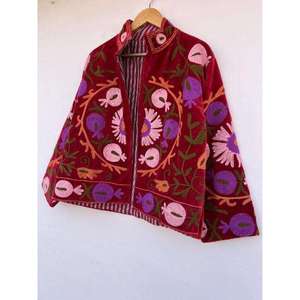 Chaqueta de terciopelo burdeos de lujo para mujer, bordado floral hecho a mano, estilo bohemio hippie, ropa de abrigo de invierno para mujer - Product Image 3