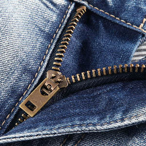 Pantalones Cortos de Mezclilla Elásticos de Moda para Hombre, Color Azul, Hechos en Pakistán - Product Image 6