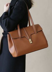 Sac à main élégant en cuir pour le travail - Product Image 2