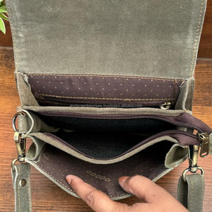 2025 Wholesale Hot Large Capacity Genuine Suede Leather Tassel <b>Crossbody</b> Messenger <b>Bag</b> for Women's Cowhide Shoulder Handbags - Product Image 6