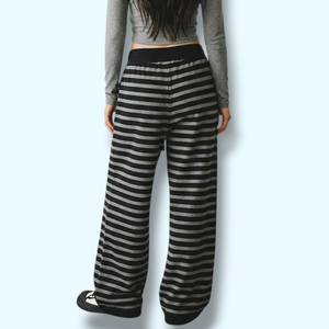 Pantalon large rayé en coton tricoté pour femme, coupe décontractée, taille élastique mi-haute, longueur complète, style automne, avec cordon de serrage - Product Image 3
