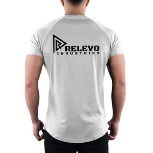 เสื้อยืดแขนยาวคอกลมสีเทาสำหรับผู้ชายจาก Relevo Industries ทรงหลวม พิมพ์ลายด้านหน้า ผลิตจากโพลีเอสเตอร์/คอตตอน ระบายอากาศได้ดี แห้งเร็ว - Product Image 2