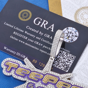 Colgante de Lujo con Moissanita Iced Out, Estilo CEO Teepee, Charm de Letra Personalizada Estilo Hip Hop, Joyería de Declaración con Acabado Brillante - Product Image 5
