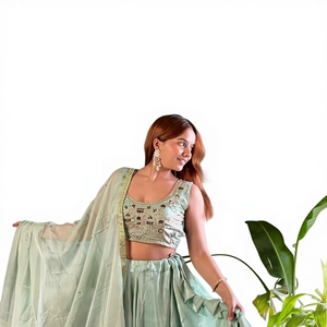 ชุดเลเฮนกาโชลีสำเร็จรูป ดีไซน์ทันสมัย ปักลายหนัก ยาวคลุมพื้น ทรงเข้ารูป ผ้าเนื้อชิมเมอร์ สำหรับงานปาร์ตี้และงานแต่งงาน ผู้หญิง สวมใส่ง่าย - Product Image 2