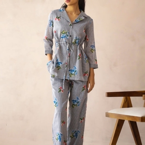 Camisón de Mujer de Fibra de Bambú, Ecológico, Antibacteriano, Suave al Tacto, Estilo Minimalista - Product Image 3