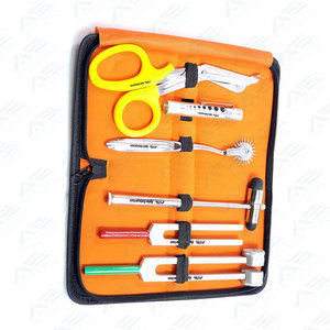 Kit d'outils pour étudiants en médecine de 6 pièces : Mallette de percussion réflexe, Lampe stylo Buck Hammer, Diapason C 128 C 512, Ciseaux à pansements 7,25 pouces - Product Image 4