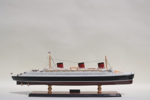 Maquette du navire S.S. NORMANDIE, modèle en bois sculpté à la main de haute qualité, pièce d'art de collection sur le thème de l'océan, à poser, pour la maison - Product Image 1