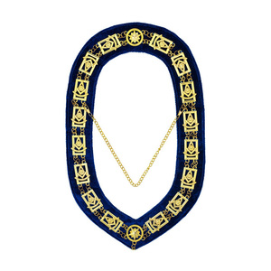 Collar de cadena Past Master Blue Lodge – Chapado en oro sobre terciopelo azul es un accesorio de regalia masónica de primera calidad. - Product Image 1