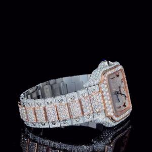 Montre de luxe bicolore entièrement sertie de diamants avec accents en or rose, cadran entièrement sertie de diamants, chiffres uniques, bracelet élégant pour homme. - Product Image 4