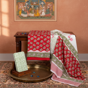 Conjunto de Pijama Kurti Sarong de Algodón con Estampado Floral Rojo y Blanco |   Ropa de Resort Hecha a Mano con Estampado de Bloques de Alta Calidad |   Conjunto Informal de Boutique - Product Image 4