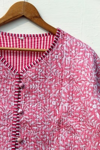 Nueva llegada de algodón hecho a mano chaqueta Kantha indio hecho a mano parche trabajo abrigos Boho chaqueta acolchada para mujer - Product Image 5
