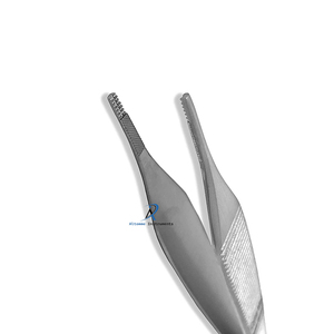 Pinces de dissection manuelles TC de haute qualité en acier inoxydable, pinces chirurgicales à pointe en carbure de tungstène pour la manipulation précise des tissus - Product Image 3