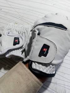 Golf Glove <b>White</b> PU Leather Breathable Right Hand Hook and Loop Closure Non Slip Unisex Sports - Product Image 2