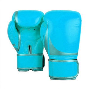 Guantes de Boxeo Metálicos Dorados de Moda |   Guantes de Boxeo Transpirables de Microfibra |   Equipo Deportivo al por Mayor de Fábrica OEM - Product Image 5