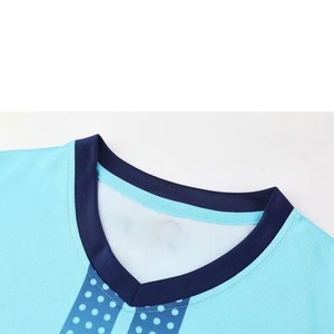 Prix bas, meilleur design, impression de logo personnalisée, haute qualité, léger, uniforme de football en polyester 2022 pour hommes et femmes - Product Image 2