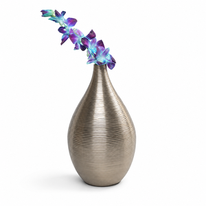 Vase élégant en argent |   Porte-fleurs en métal texturé |   Décoration moderne pour la maison et l'hôtel - Product Image 1