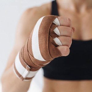 Vendas de Mano Personalizadas con Logotipo para Entrenamiento de MMA, Kickboxing y Muay Thai, de Algodón Ligero con Cordones, para Artes Marciales y Boxeo - Product Image 5