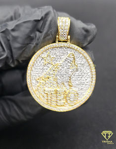 Colgante con Símbolo de Lobo Estilo Hip Hop, con Diamantes VVS Cultivados en Laboratorio, en Plata Chapada en Oro - Product Image 5
