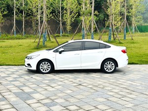 <span class=keywords><strong>Chevrolet</strong></span> <span class=keywords><strong>Cruze</strong></span> 1.5 <span class=keywords><strong>LT</strong></span> Flame Automatique 5 places en cuir 2017 – Voiture d'occasion chinoise de haute qualité avec conduite à gauche - Product Image 3