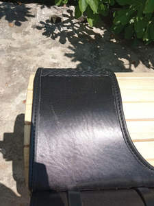 Bolsa de Cuero 100% Búfalo para Sillín de Caballo Estilo Western o Motocicleta, Hecha a Mano, Tallada a Mano, Personalizable, con Herrajes de Acero - Product Image 4