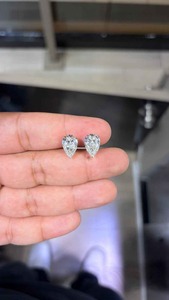 Boucles d'oreilles clous en diamant taille poire, sertissage griffe, classiques, unisexes, à visser, bijoux élégants, cadeau pour femmes et hommes, pour le quotidien, les fêtes, luxe - Product Image 6