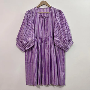 Robe formelle vintage en coton écologique, imprimée à la main, col en V, manches 3/4, ourlet à volants en dentelle, lavable, motif floral - Product Image 1