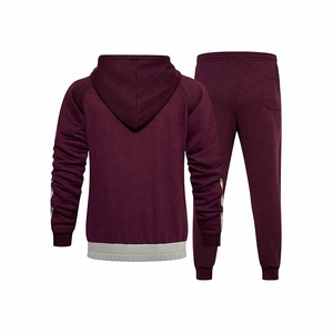 ชุดวอร์มกีฬาผู้ชายดีไซน์ใหม่ ชุดลำลอง 2 ชิ้น ไซส์ใหญ่ ลายพิมพ์ สีสันตัดกัน เสื้อฮู้ด กางเกงขายาว สำหรับฤดูหนาว - Product Image 4