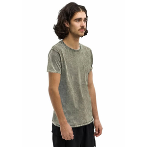 Camiseta Deportiva para Hombre, 100% Algodón, Logotipo Personalizado, Alta Calidad, 300 Gramos, Diseño Lavado Ácido, Corte Regular, Estilo Urbano, Cuello Redondo - Product Image 4