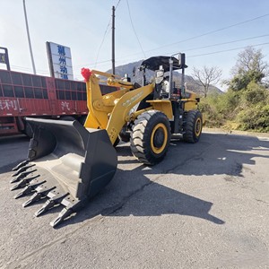 Cargadora de Ruedas Articulada ZL30E de 3 Toneladas con Bomba Hidráulica PLC, Radio de Giro Corto para Construcción, Movimiento de Tierras y Manejo de Materiales - Product Image 1