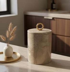 Cestino Decorativo di Alta Gamma con Finitura in Marmo, Perfetto per Bagni di Hotel, Spa e Interni di Case di Design dall'India - Product Image 6