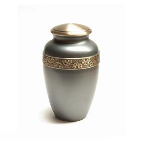 Urna Funeraria de Metal Hecha a Mano en Forma de Lágrima para Cenizas Humanas |   Urna Conmemorativa de Estilo Europeo con Grabado Floral a Mano |   Artículos Funerarios - Product Image 5