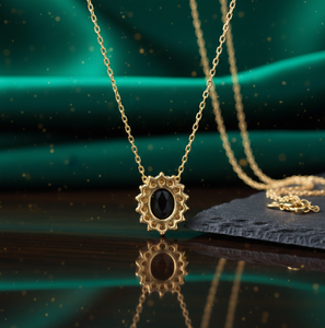 Collar de Ónix Negro Ovalado de 16 Pulgadas con Circonitas Cúbicas, Plata de Ley 925, Chapado en Oro de 18K, Collar con Colgante Elegante, Joyería Nupcial - Product Image 3