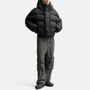 Blouson d'hiver matelassé avec capuche amovible, blouson matelassé personnalisé de haute qualité pour homme - Product Image 6