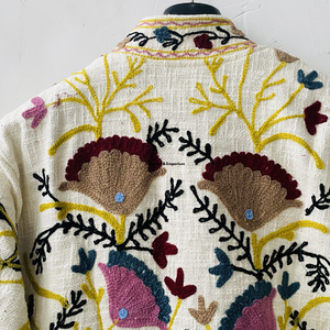 Chaqueta de algodón Suzani hecha a mano en India, chaqueta corta bordada a mano, abrigo unisex, chaqueta corta Suzani hecha a mano - Product Image 5