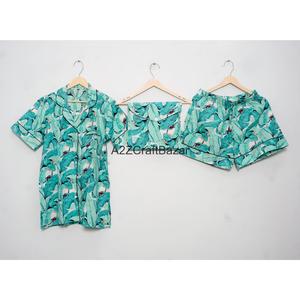 Ensemble de pyjama pour femme en coton biologique pur, respirant, doux, élégant et luxueux, col en V, taille haute, imprimé Ikat, manches courtes, cordon de serrage - Product Image 4