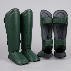 Protège-tibias professionnels en PU noirs avec fermeture élastique auto-agrippante pour la boxe – Équipement de protection léger unisexe pour adultes - Product Image 4