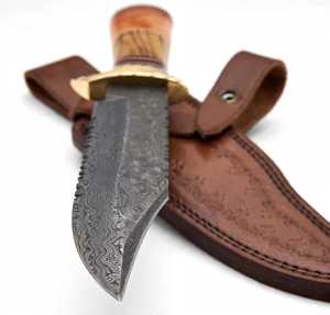 Couteau utilitaire extérieur en acier Damas fait main, manche en bois et os de chameau, étui en cuir - Product Image 2
