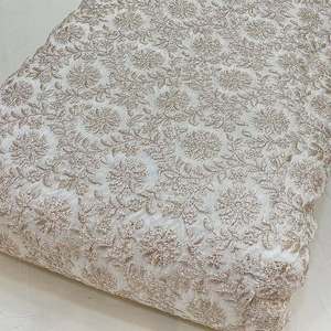Tissu brodé malté, tissus textiles, tissu dentelle, tissu organza pour marques de mode, approvisionnement en vêtements, vente en gros, export en vrac, achat - Product Image 3