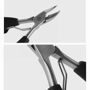 Stainless Steel Fingernail and Toenail Nail Clipper Cutter Trimmer With Black Rubber Grip Handle Nail Cutter - Product Image 4