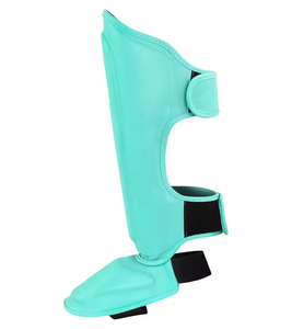 Protège-tibias légers pour adultes – Protection de base pour l'entraînement - Product Image 3